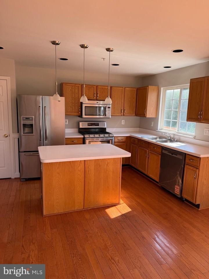174 Hidden Hill Cir - Photo 5 of 16