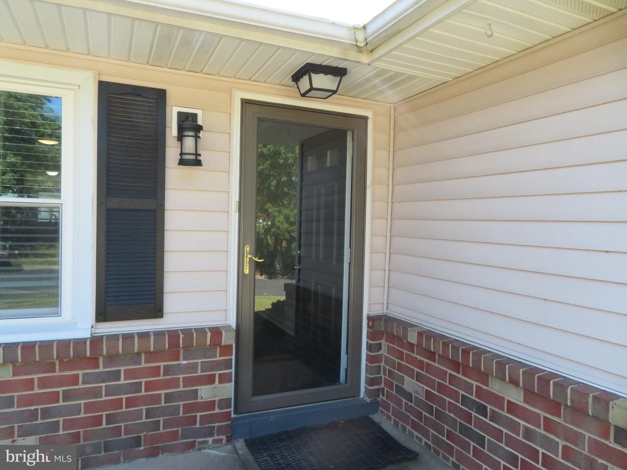 7895 Pavilion Dr - Photo 2 of 43