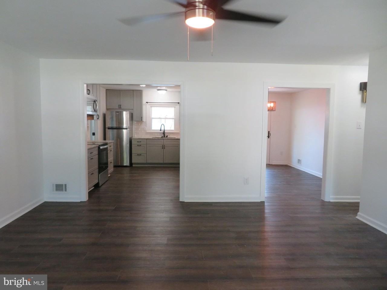 7895 Pavilion Dr - Photo 3 of 43