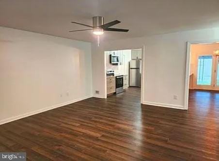 7895 Pavilion Dr - Photo 4 of 43