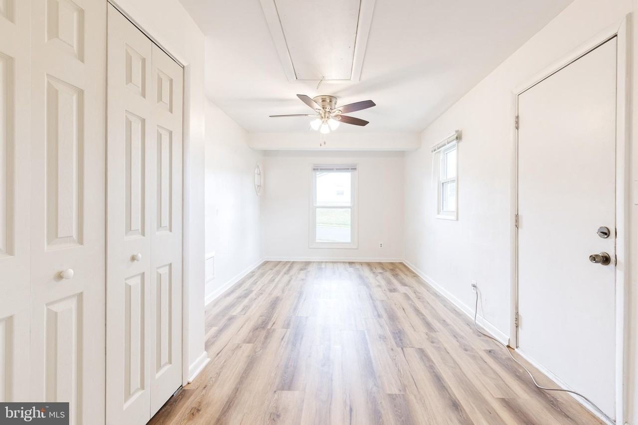 2249 Four Seasons Dr - Photo 6 of 19