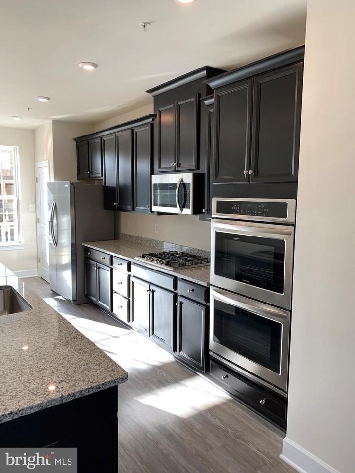 2871 Chalkstone Pl - Photo 6 of 24