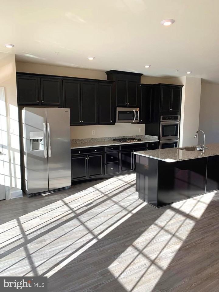 2871 Chalkstone Pl - Photo 7 of 24