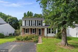 featured image of 8428 Braddock Way