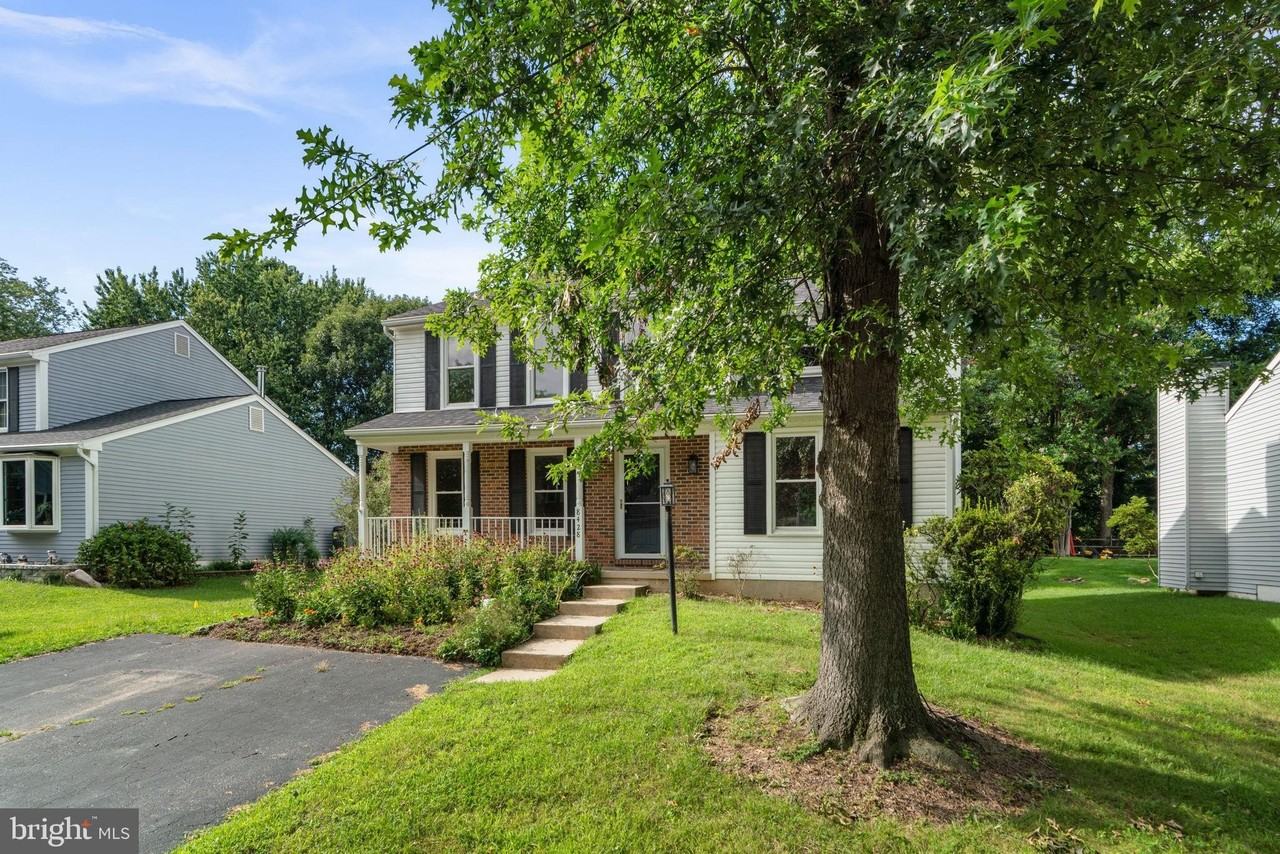 8428 Braddock Way - Photo 2 of 45