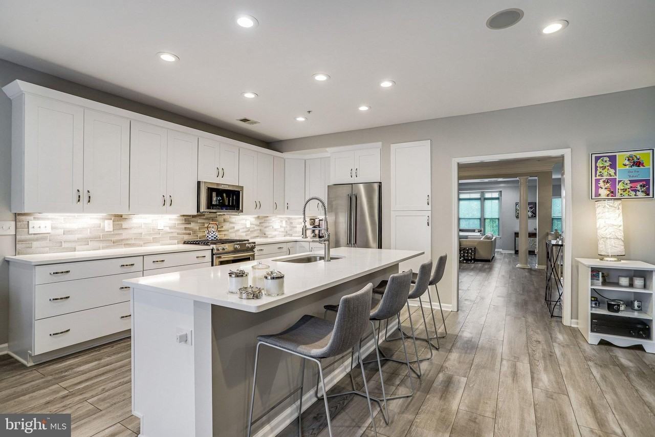 358 Urban Ave #358 - Photo 3 of 36