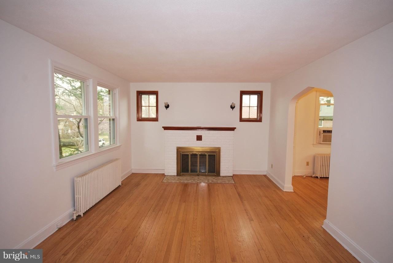 9105 Wire Ave - Photo 5 of 28