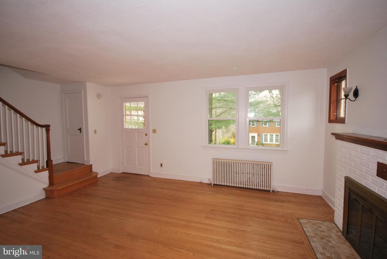 9105 Wire Ave - Photo 6 of 28