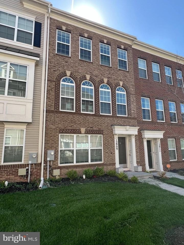 12909 Brickyard Blvd - Photo 2 of 36