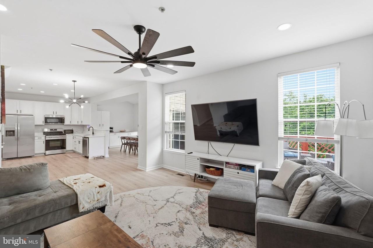 1908 Orchard Hill Dr - Photo 2 of 43