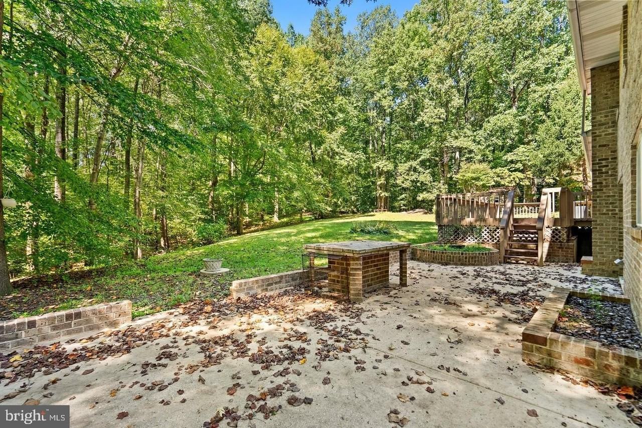 9409 Croom Acres Dr - Photo 7 of 27