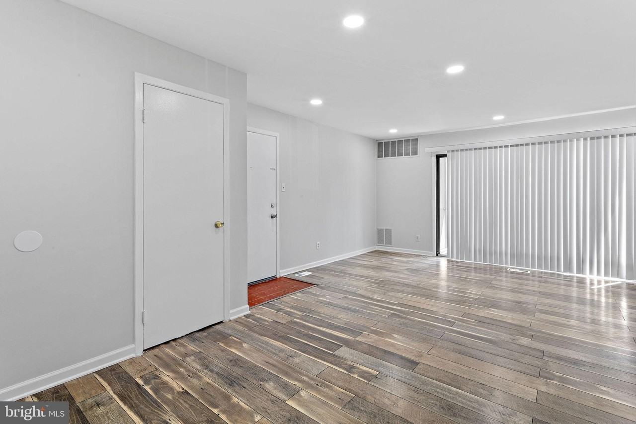 1505 Woodhollow Dr - Photo 5 of 17