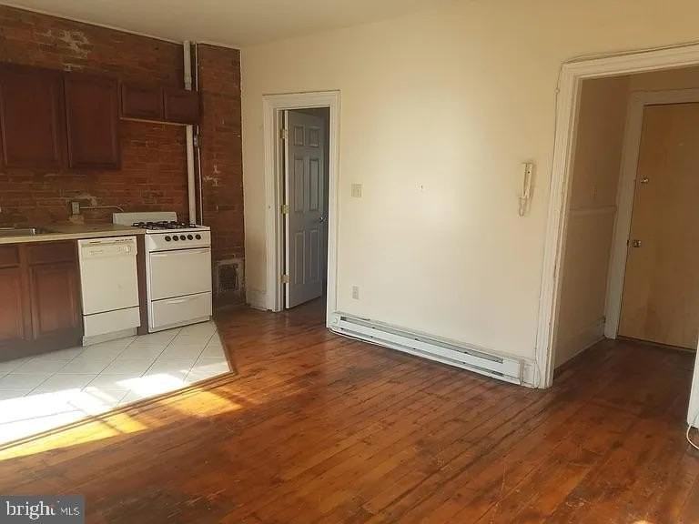 1919 Spring Garden St #3F - Photo 6 of 15