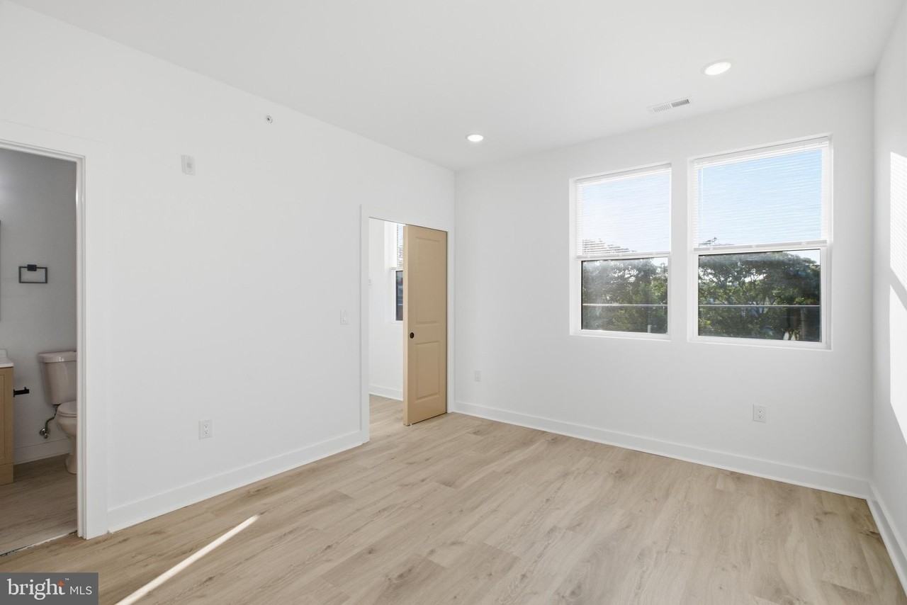 2322 N 5th St #2 - Photo 3 of 17