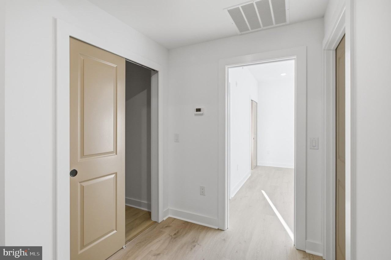 2322 N 5th St #2 - Photo 7 of 17