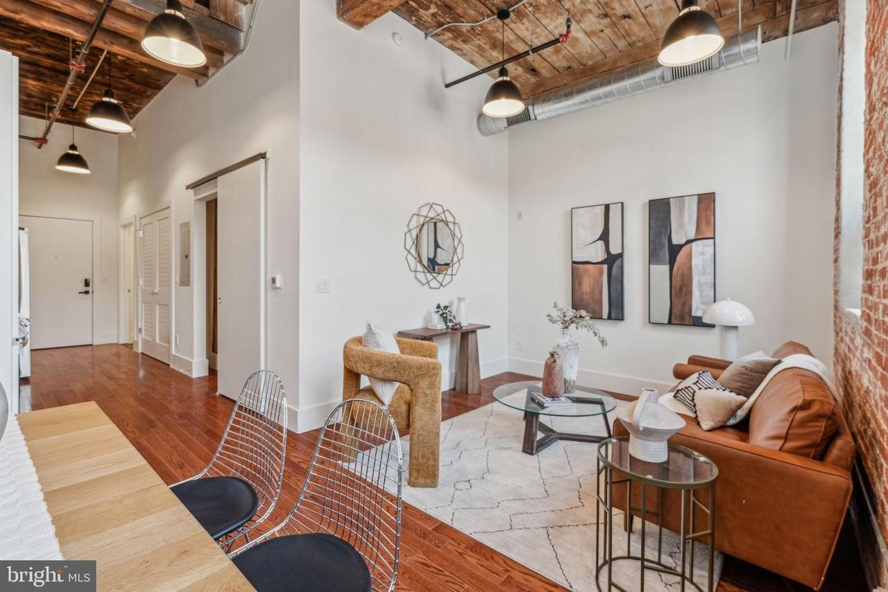 1801 N Howard St #106 - Photo 4 of 29