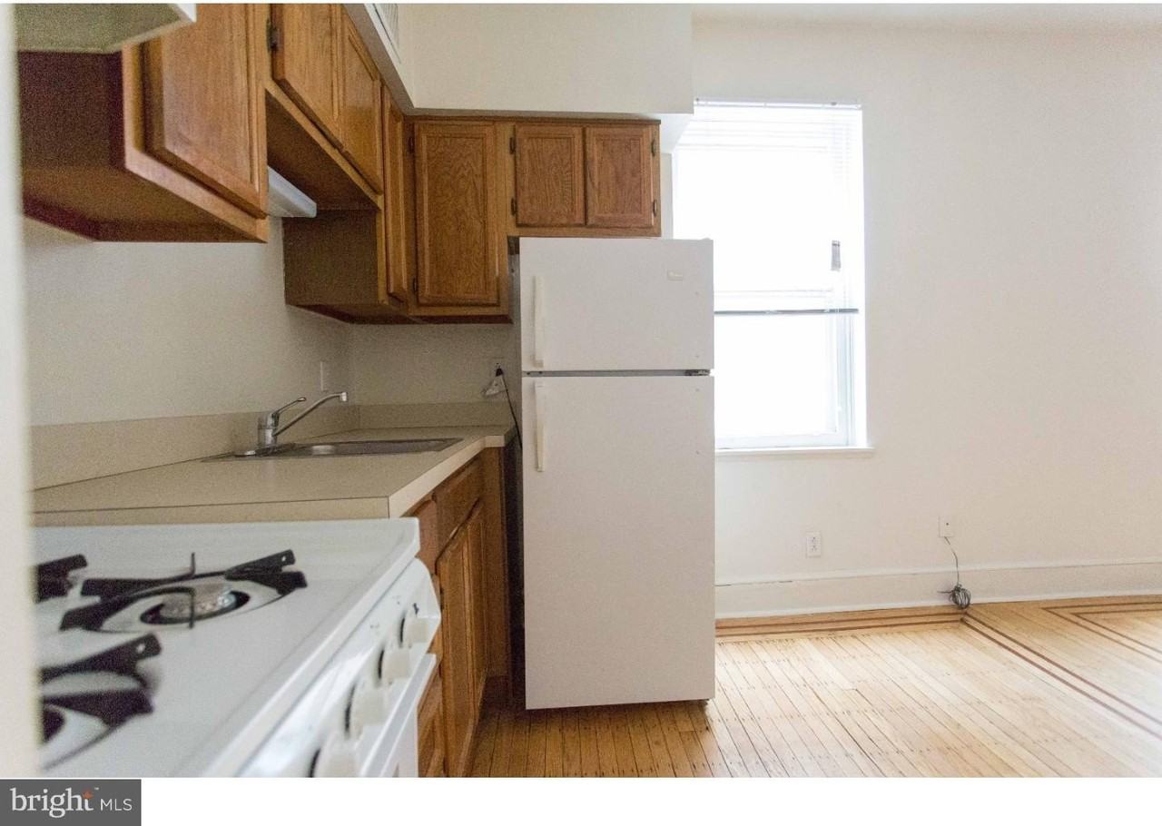 721 Spruce St #1F - Photo 5 of 15