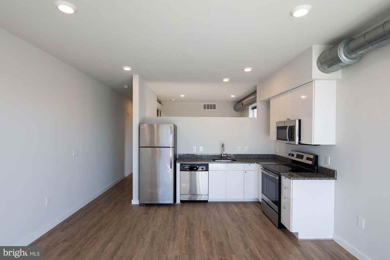 2120 E York St #B503 - Photo 7 of 19
