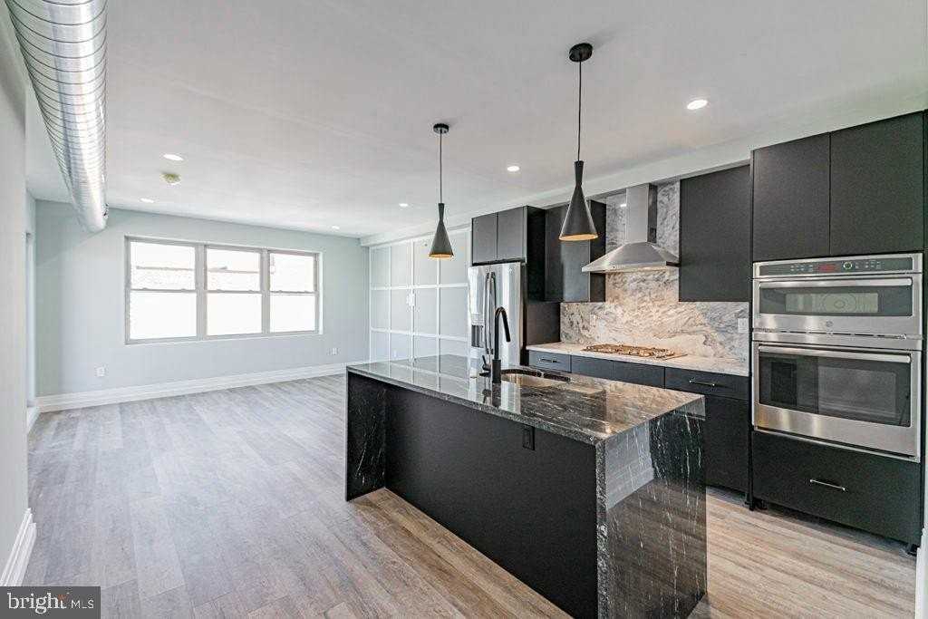 526 Brown St #602 - Photo 2 of 22