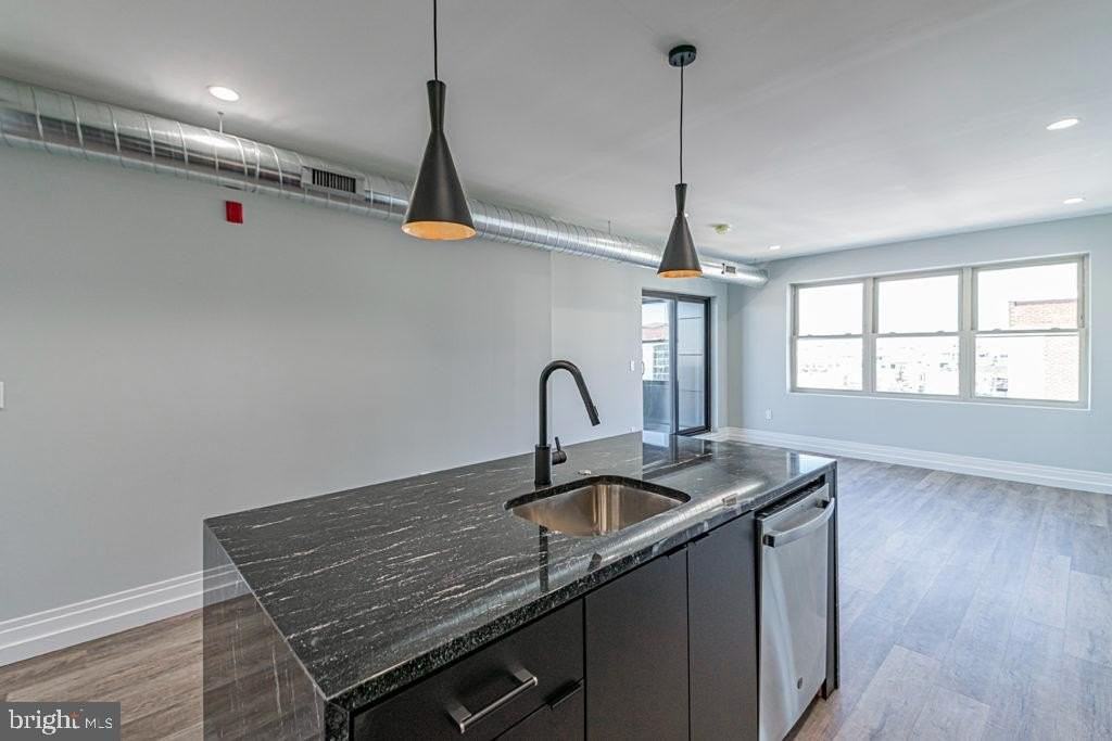 526 Brown St #602 - Photo 5 of 22