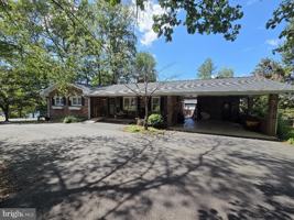 featured image of 3201 Lakeview Pkwy