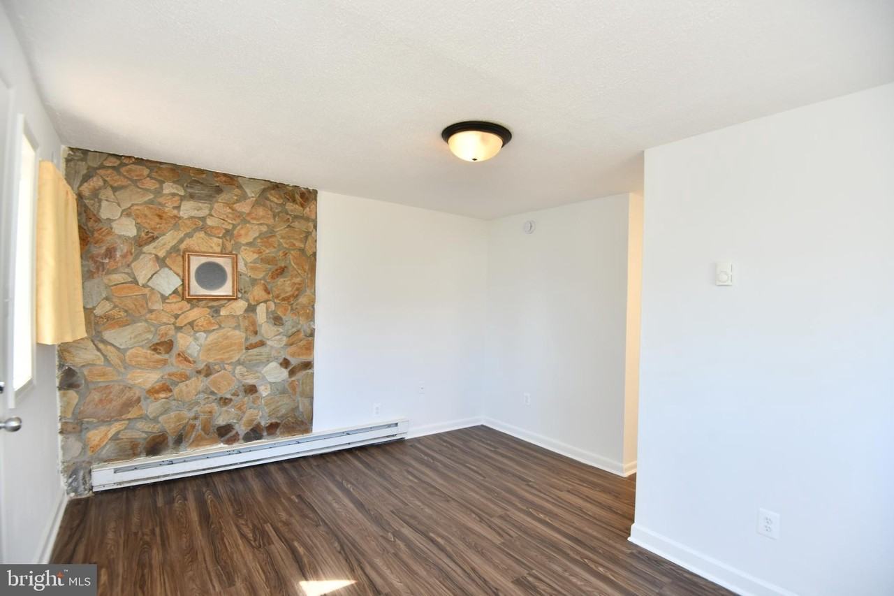 9001 Yorkshire Ln #B - Photo 3 of 8