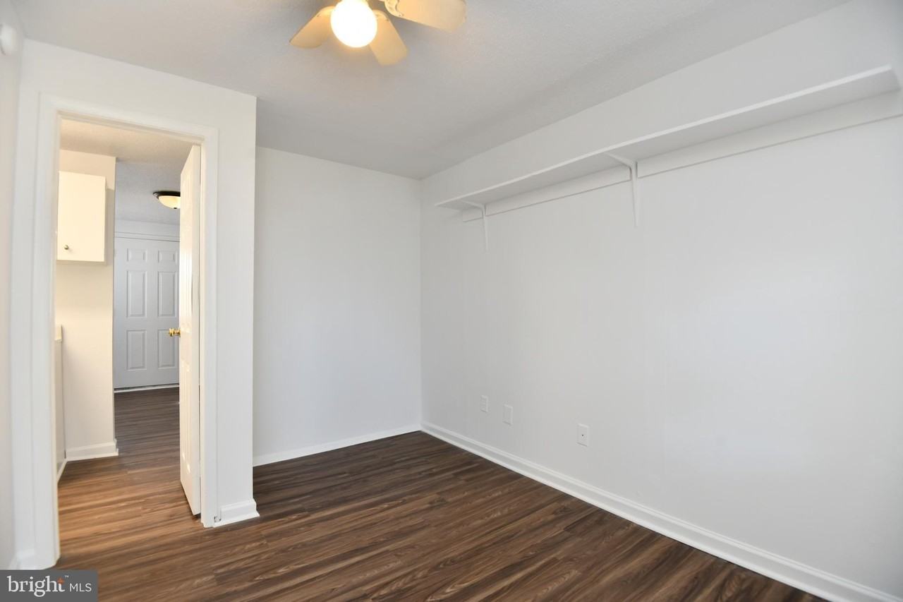 9001 Yorkshire Ln #B - Photo 6 of 8