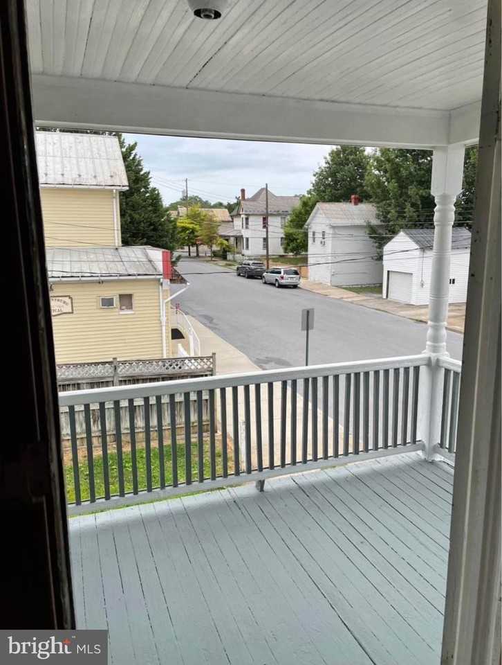 528 W Virginia Ave #528 - Photo 2 of 13