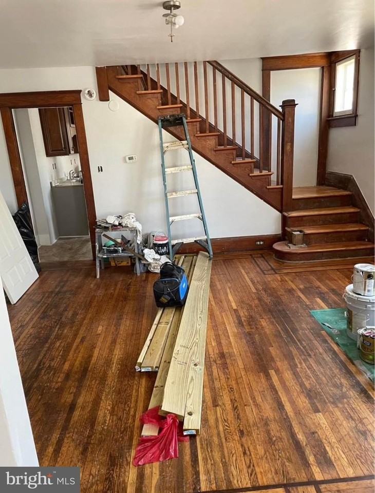 528 W Virginia Ave #528 - Photo 3 of 13