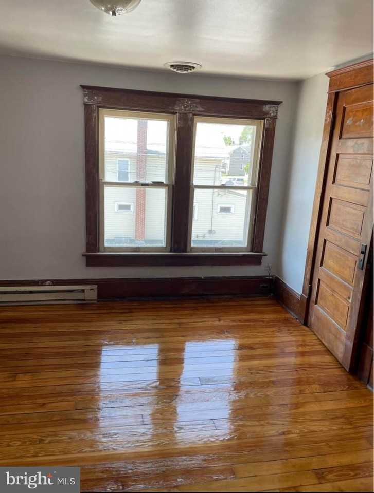 528 W Virginia Ave #528 - Photo 5 of 13
