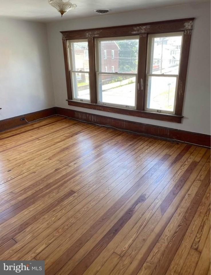 528 W Virginia Ave #528 - Photo 6 of 13
