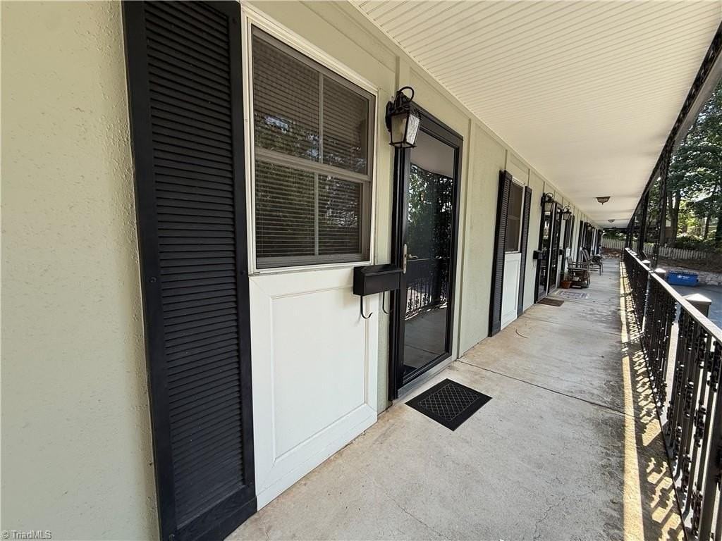 1310 Brookstown Ave #8 - Photo 2 of 10
