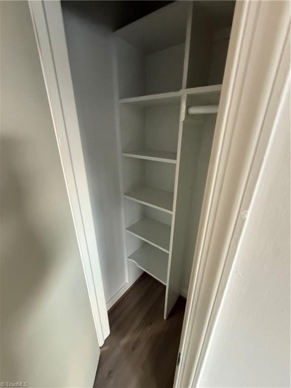 222 N Hawthorne Rd #B - Photo 7 of 15