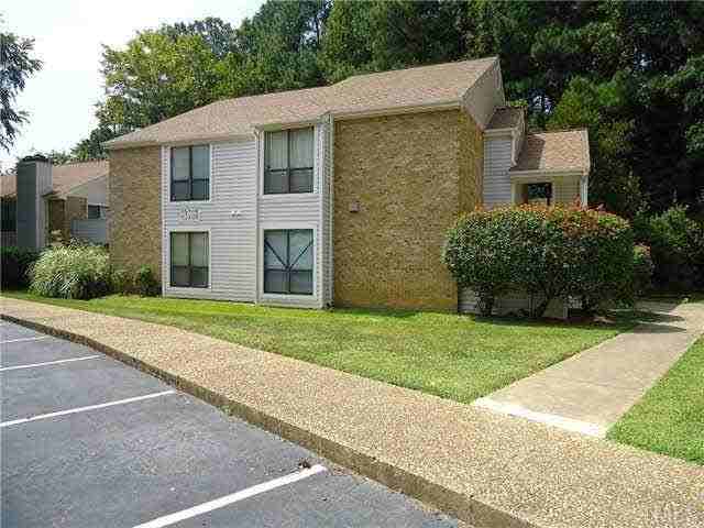 110 Manhattan Ct - Photo 2 of 14
