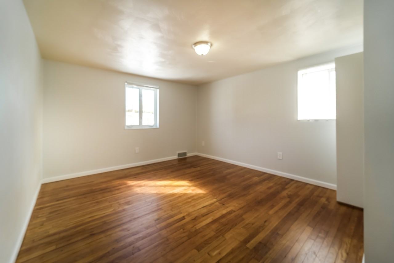 211 Andora Dr - Photo 7 of 12