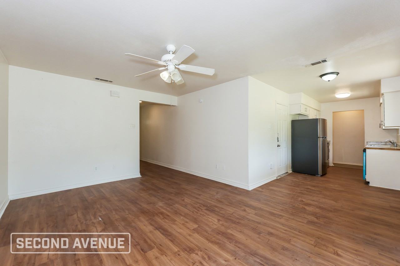 600 Carl C Senter St - Photo 6 of 27
