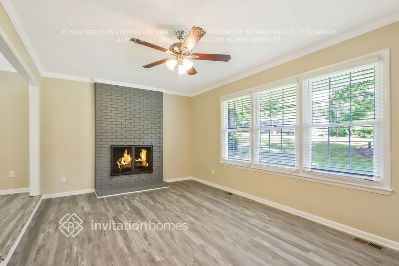 5224 Avery St Sw - Photo 4 of 27