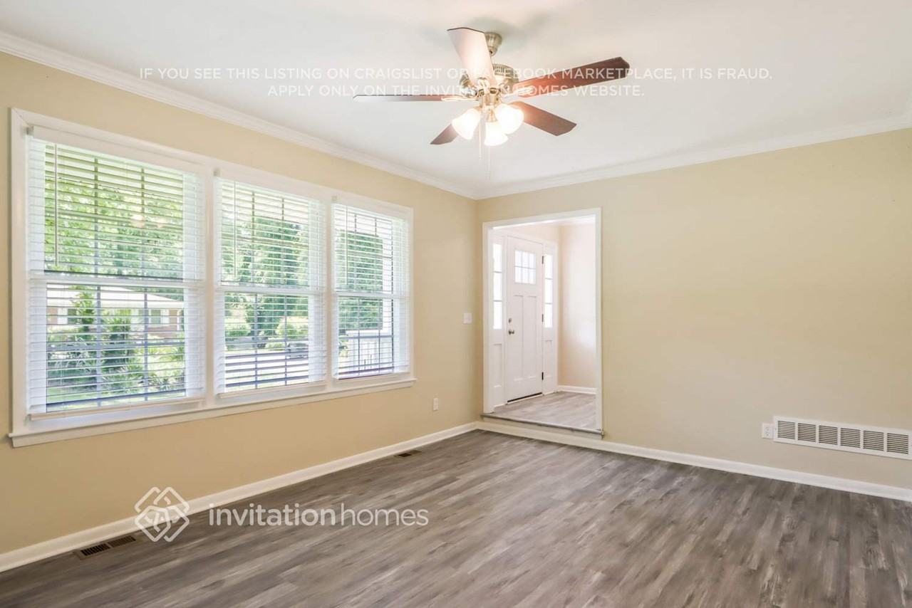 5224 Avery St Sw - Photo 5 of 27