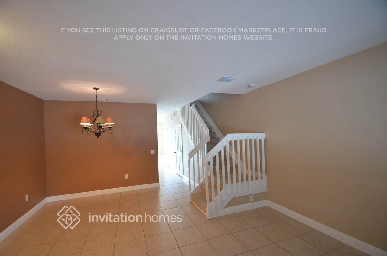 7909 Catalina Cir - Photo 2 of 6