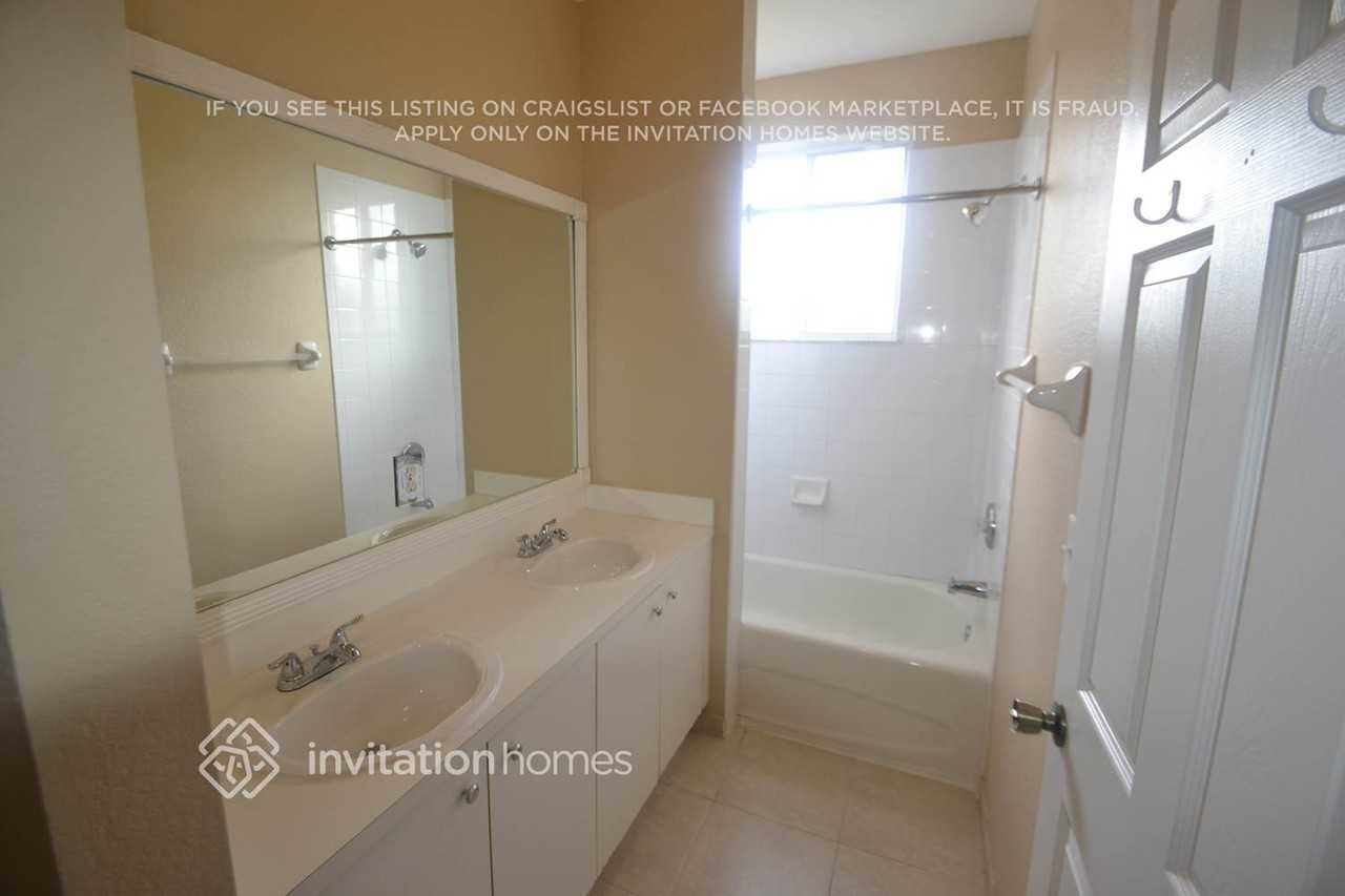 7909 Catalina Cir - Photo 4 of 6