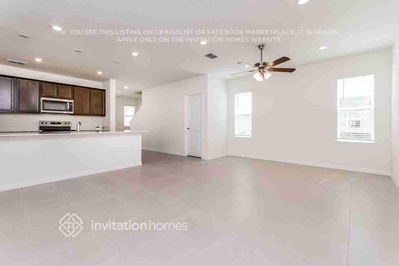 16669 Silver Brook Way - Photo 6 of 21