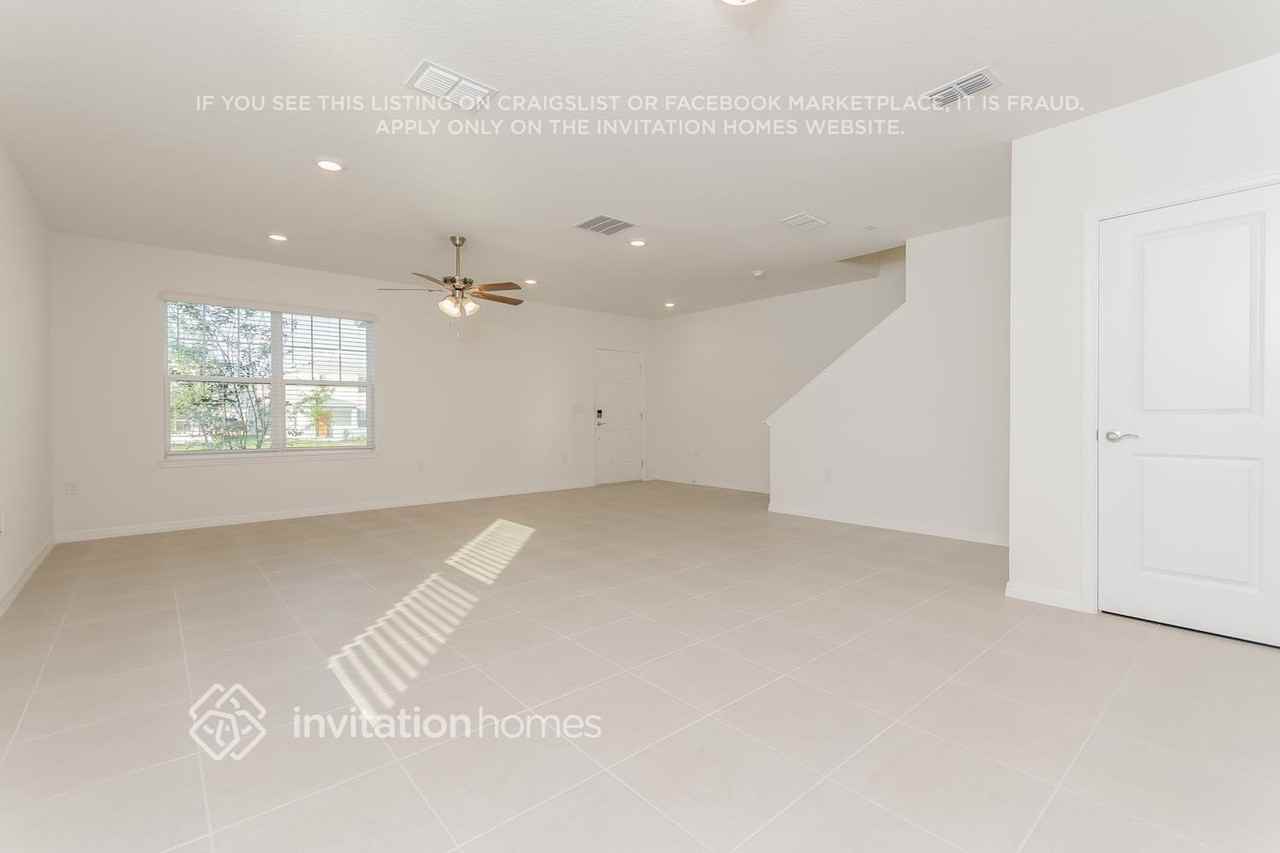 16657 Silver Brook Way - Photo 5 of 20