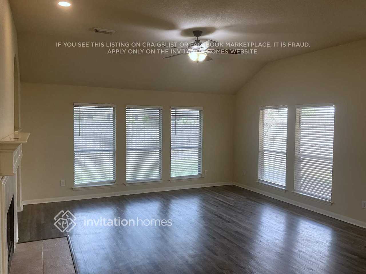 19439 Wildwood Dale Ln - Photo 3 of 18