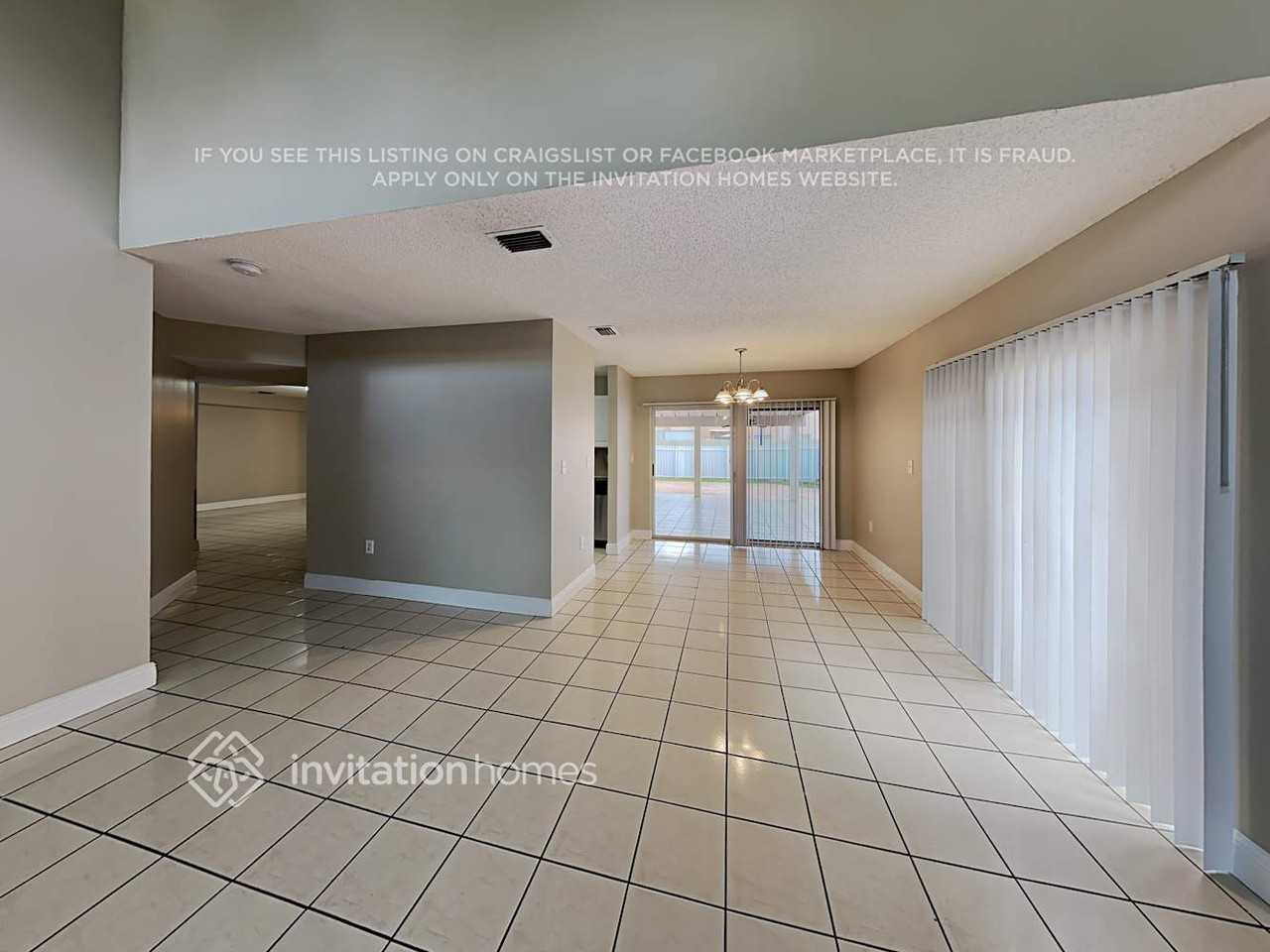12451 Nw 7th St - Photo 4 of 19