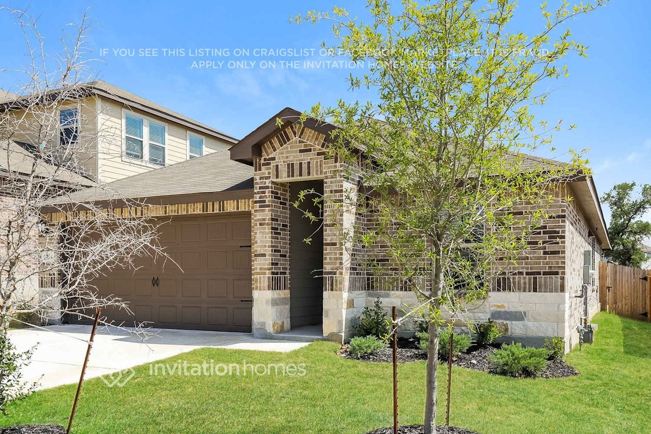 13134 Braxon Pass - Photo 2 of 18