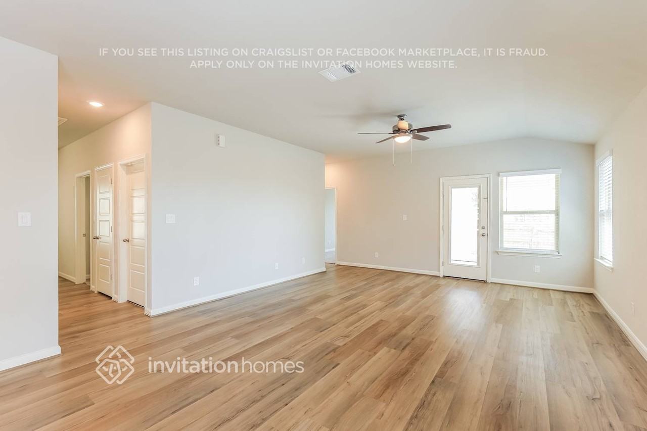 13134 Braxon Pass - Photo 5 of 18