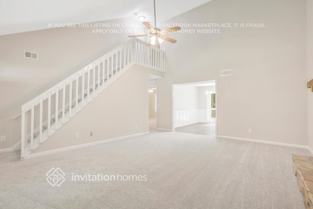 1356 Gray Rock Dr - Photo 5 of 26