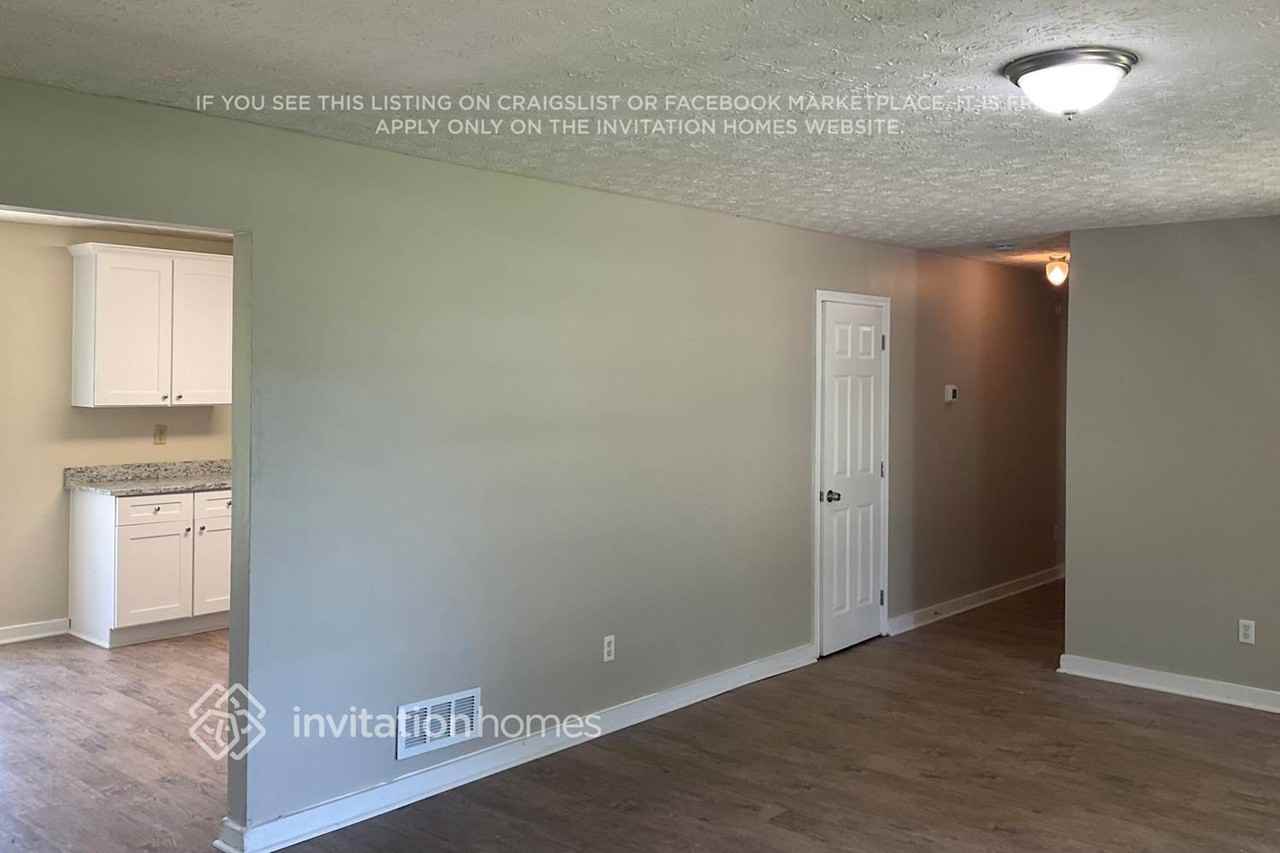 2740 Moon Rd - Photo 3 of 12
