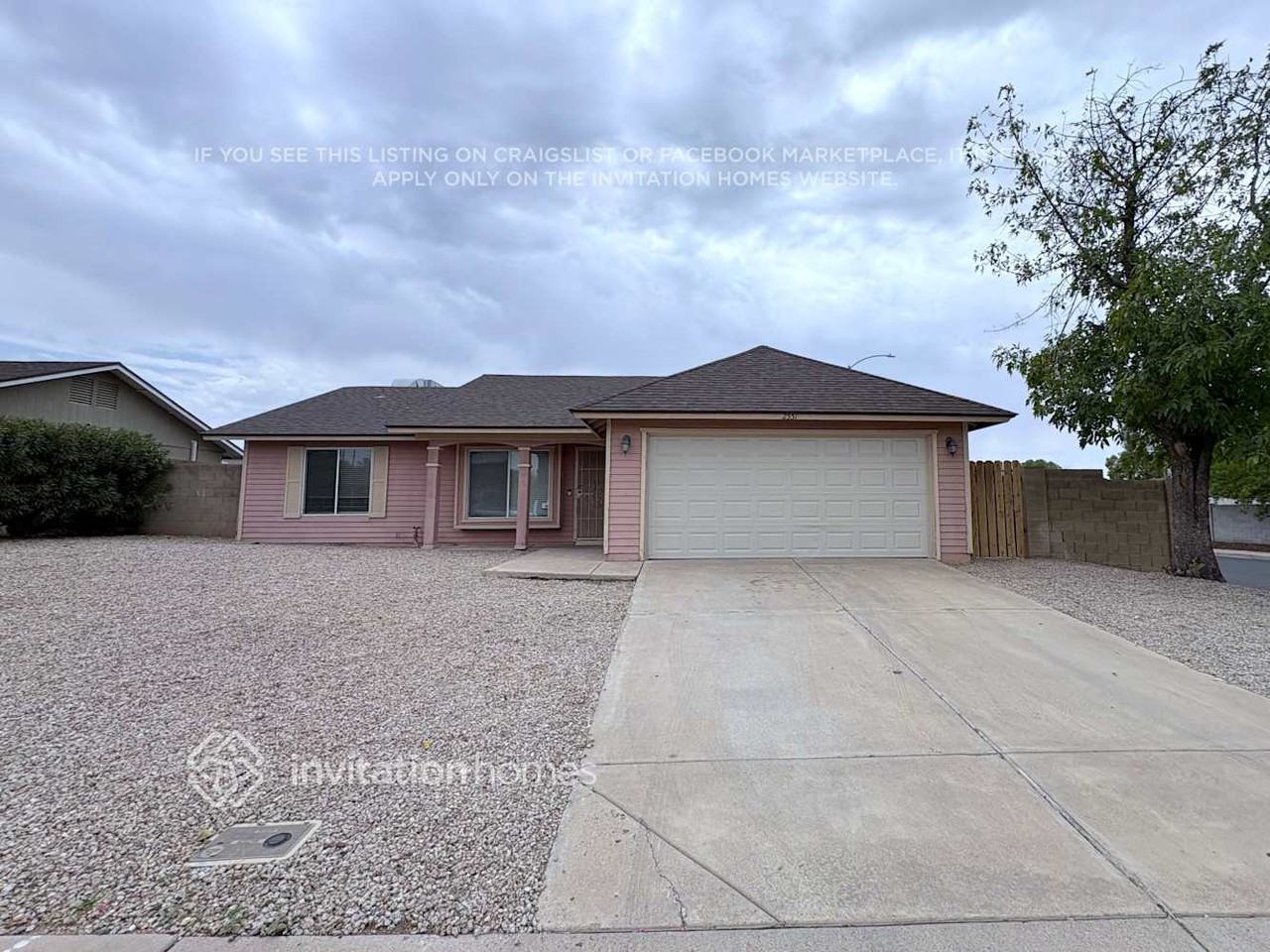 2551 E Diamond Cir