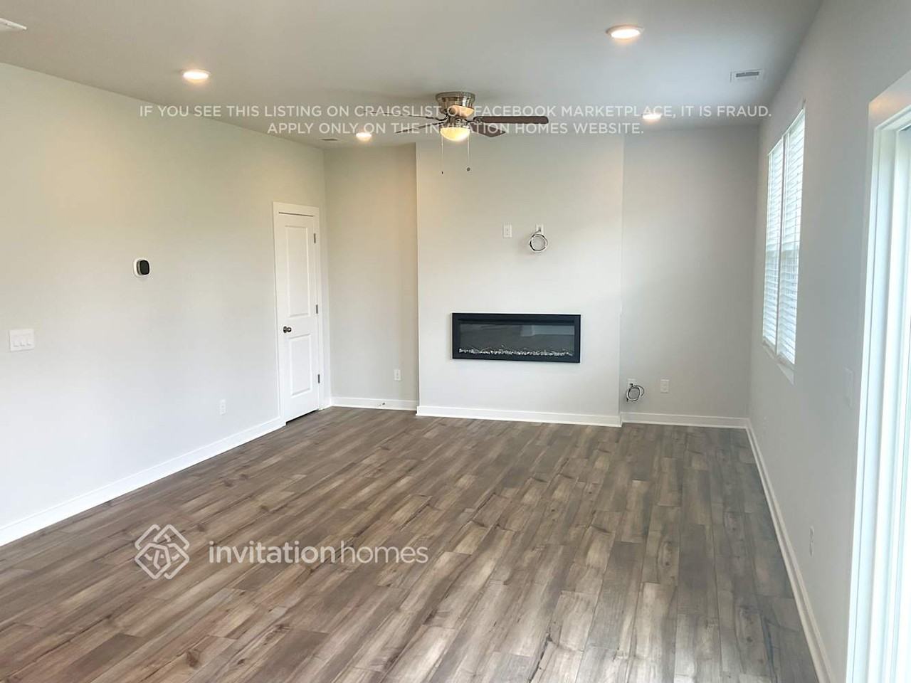 810 Olde England Dr - Photo 2 of 12